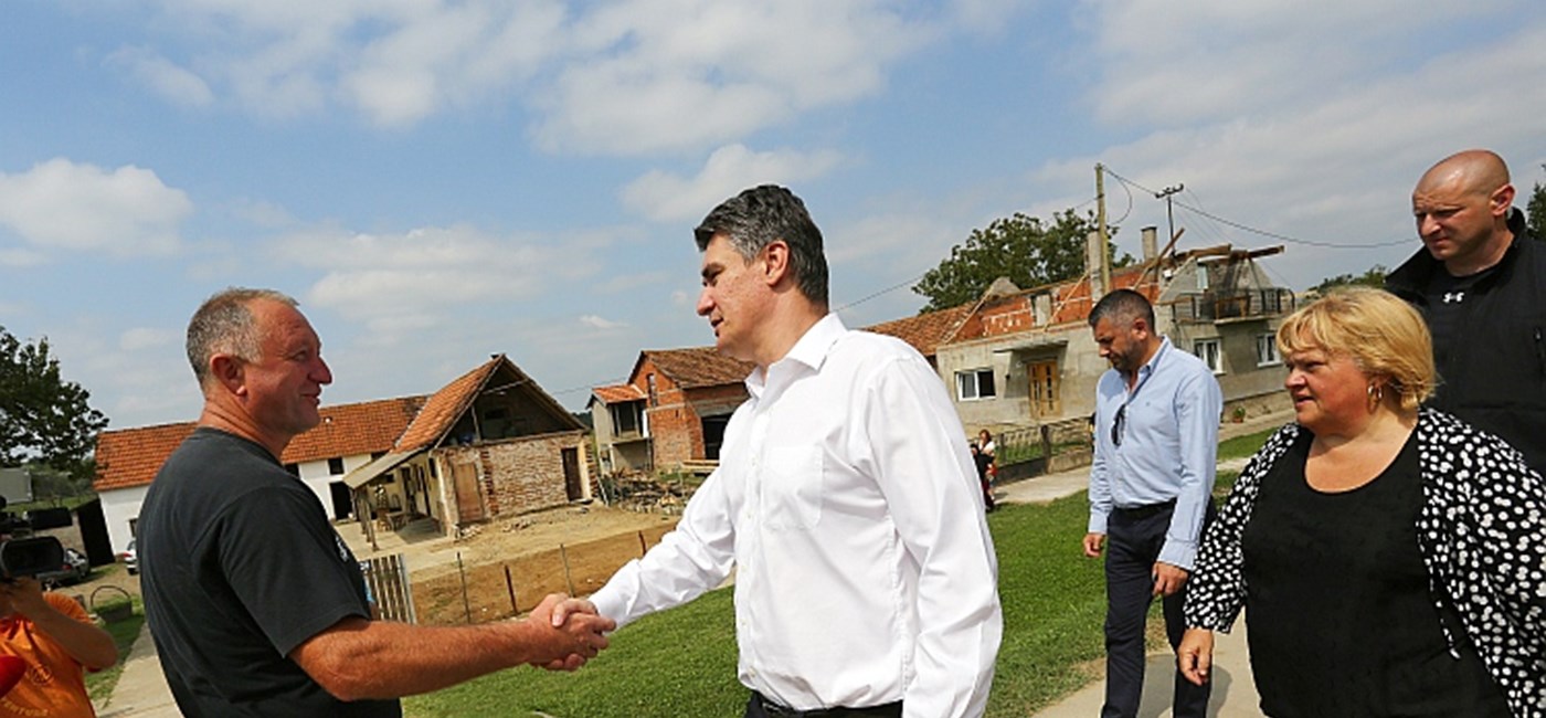 Predsjednik Vlade u Gunji i Račinovcima: Obnova je dobro organizirana, škola u Gunji bit će spremna za nastavu